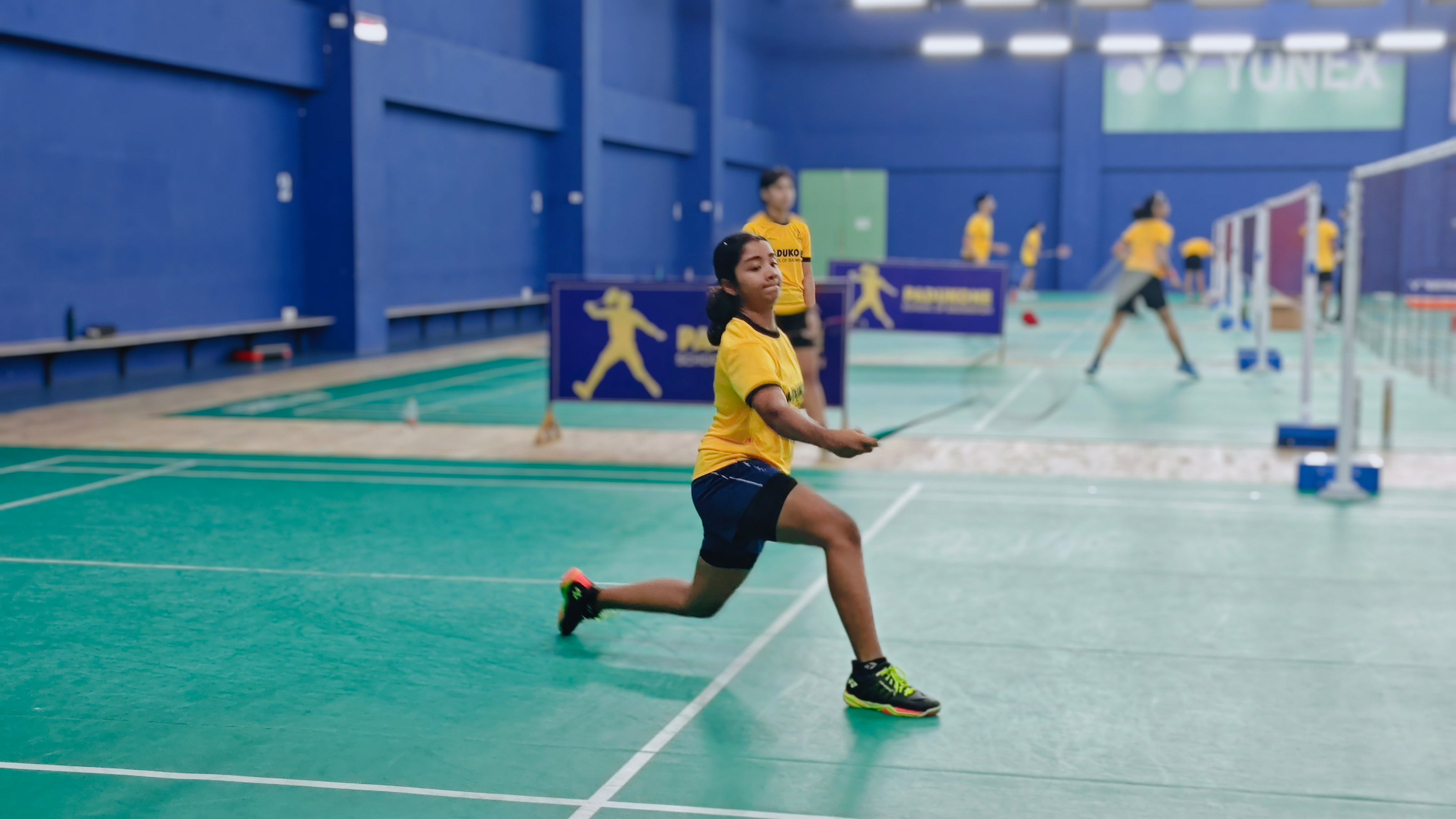 Badminton coaching for intermediate level